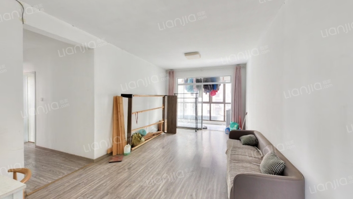 凤麟别院二手房实景图