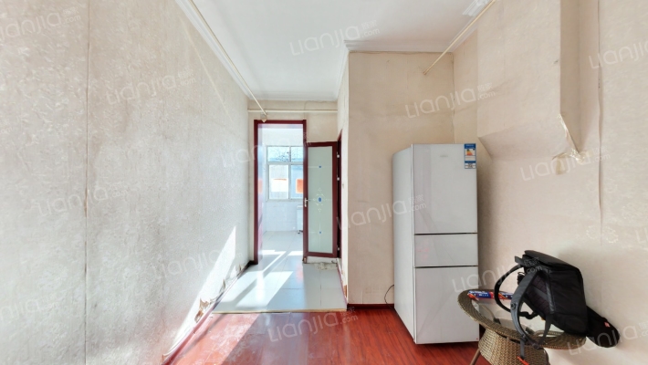 育红胡同7号二手房实景图