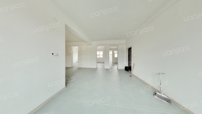 万发小区二手房实景图