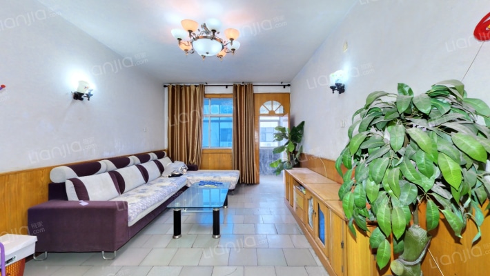 腾飞怡苑二手房实景图