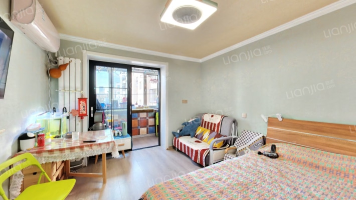 六里桥10号院二手房实景图