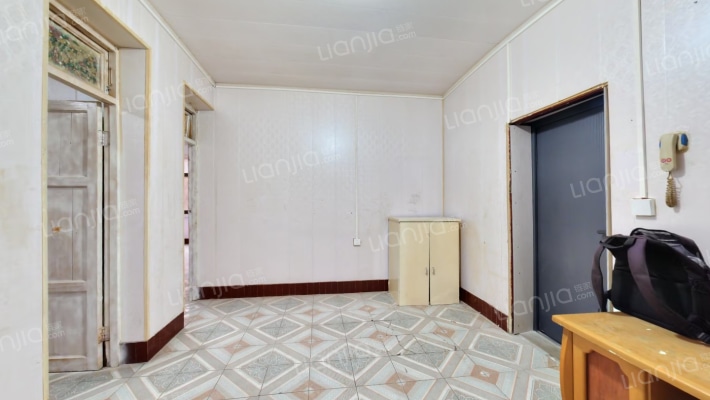 百花山路14号二手房实景图