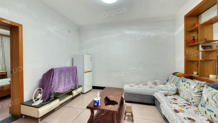 预制厂小区二手房实景图