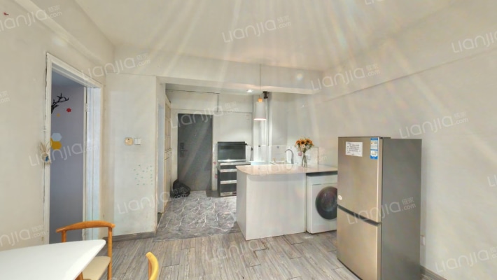 托乐嘉单身公寓二手房实景图