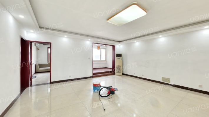 华亚广场二手房实景图