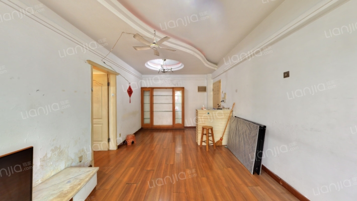 新滘医院宿舍二手房实景图