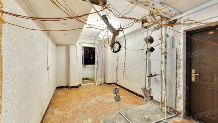 侨信公寓二手房实景图