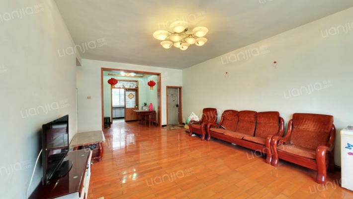 汶川县教育局都江堰市干休所二手房实景图