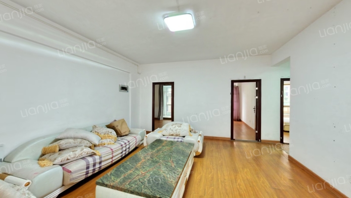 鼎森中央公园南区二手房实景图