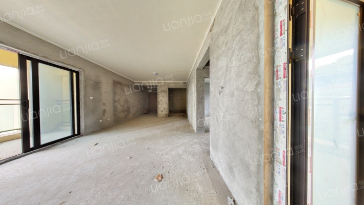 华南城巴南华府三期二手房实景图