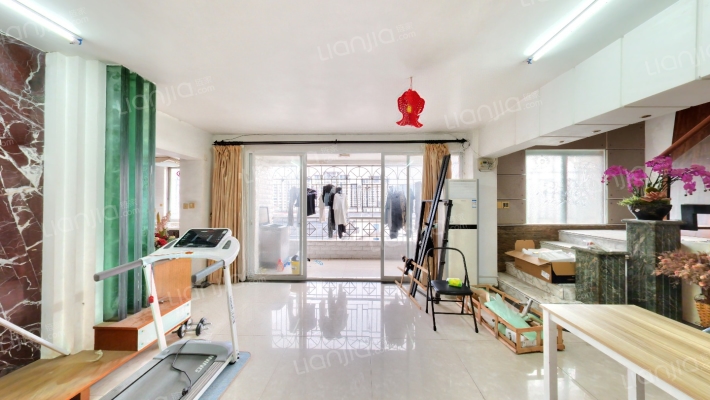 东城公寓二手房实景图