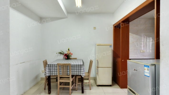 龙景花苑八区二手房实景图