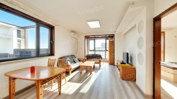 首座绿洲二手房实景图