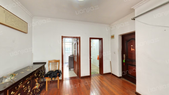 制锦市东杆面巷二手房实景图