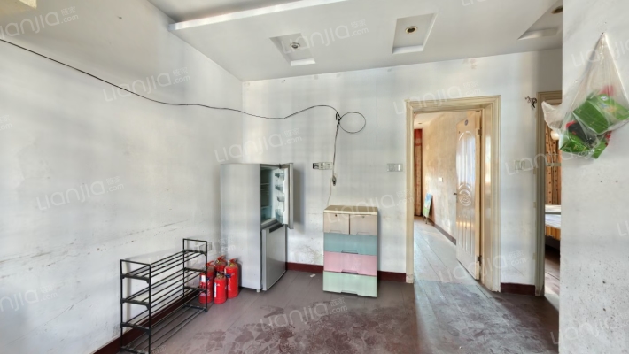 七弦河二手房实景图