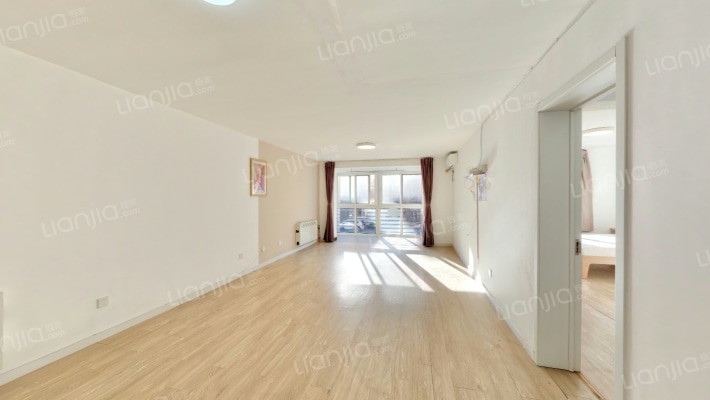 龙跃苑东二区二手房实景图