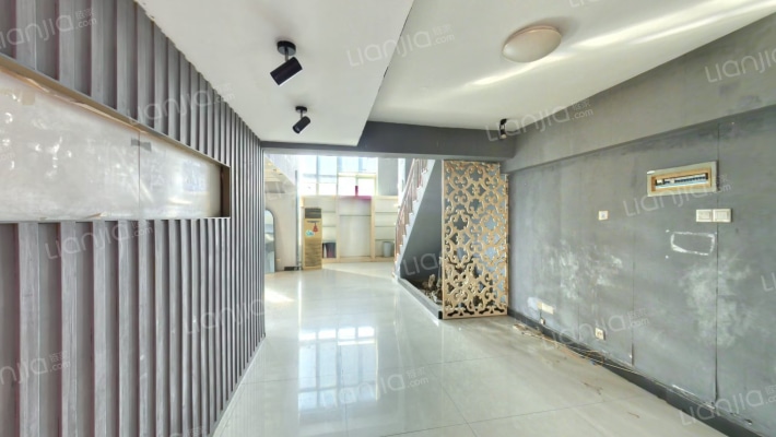 南国嘉苑二手房实景图