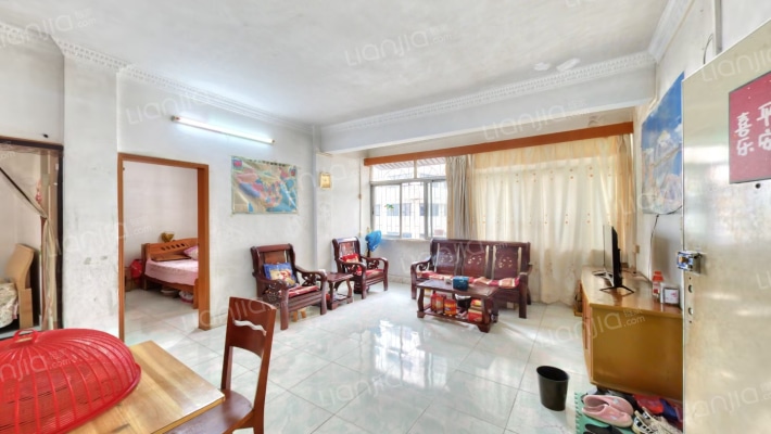 江边路一巷19号二手房实景图