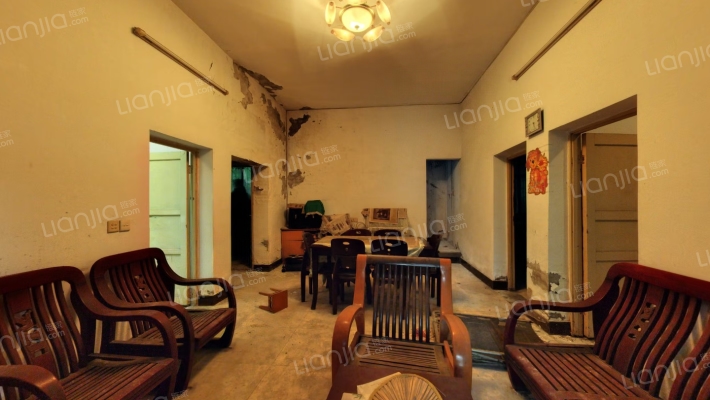 青草坡二手房实景图