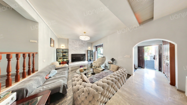 翠拥天地二手房实景图