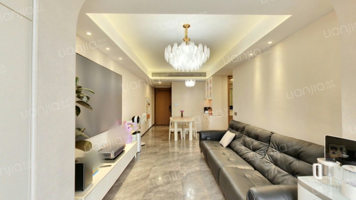 越秀公交天悦云山府二手房实景图