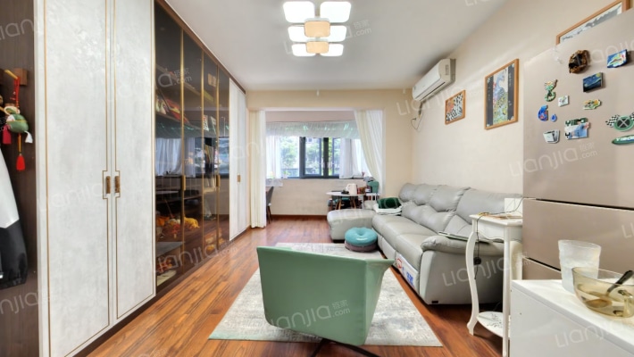 世纪华庭二手房实景图