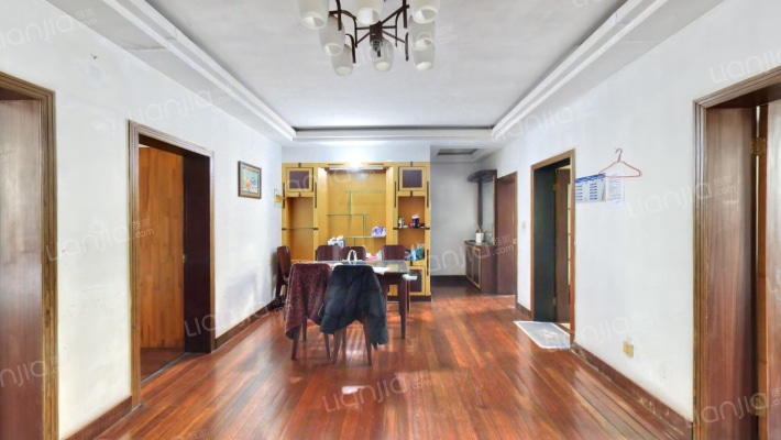 金汇花园二手房实景图