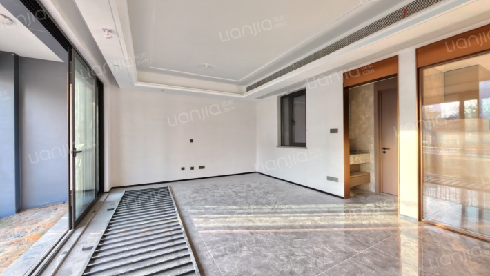 春境东来院二手房实景图