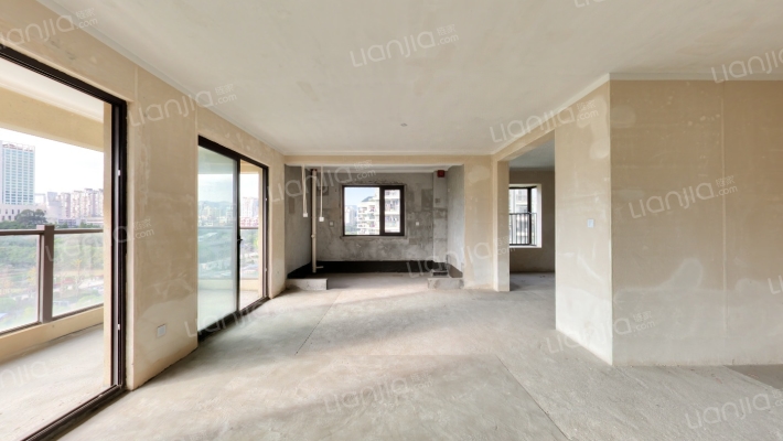 龙湖盛天天钜六区二手房实景图