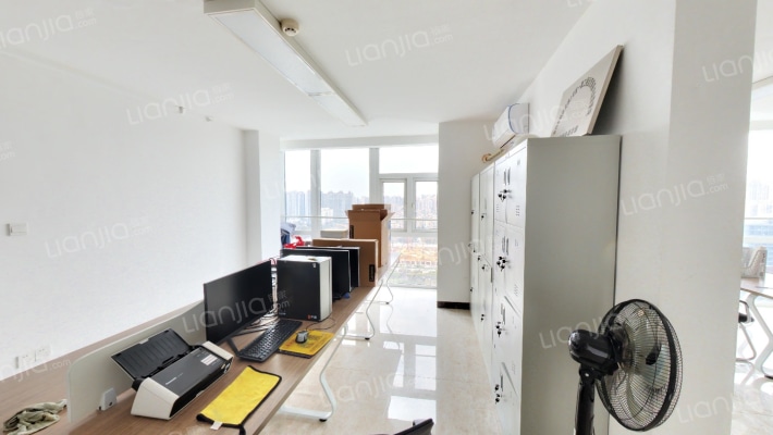 富力中心二手房实景图