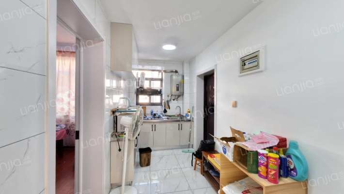 栅栏门铁路埂二手房实景图