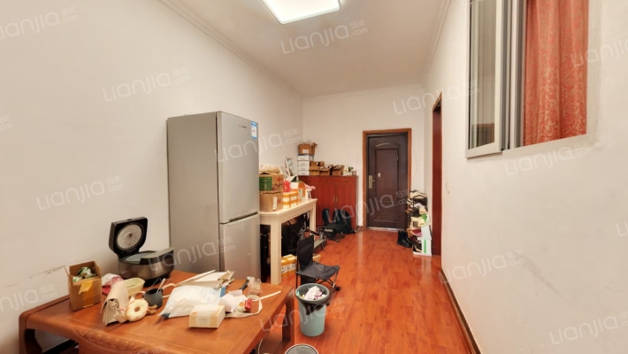 东新街5号二手房实景图