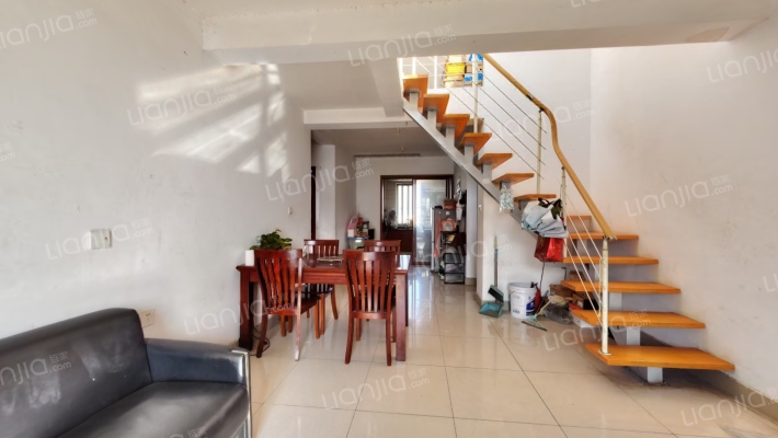 南菱花园二手房实景图