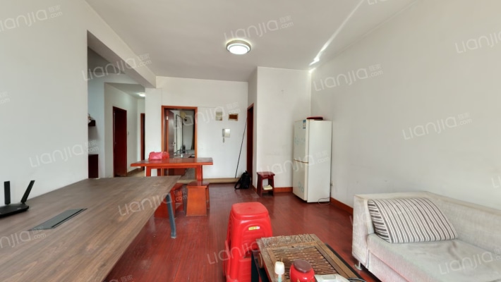 将军梧桐树下工薪小区二手房实景图