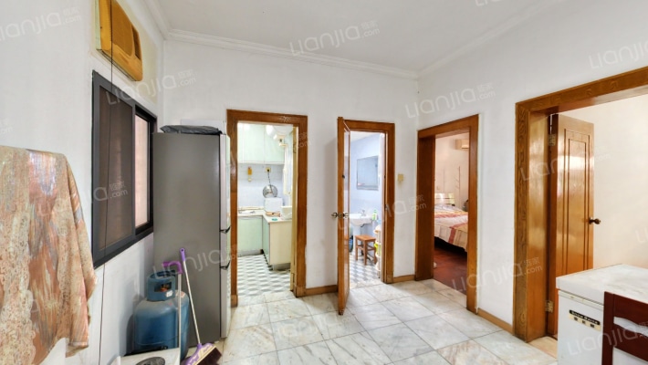 三道街73号二手房实景图