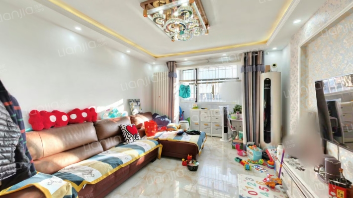 新源时代二手房实景图