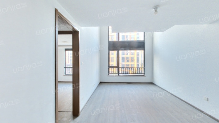 中骏六号街区二手房实景图