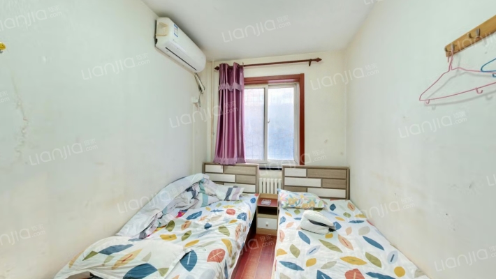 六建二手房实景图