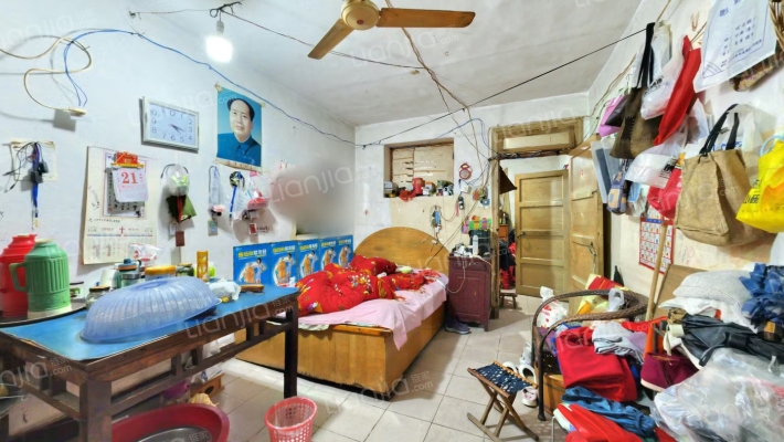 东流路230号制药厂二手房实景图