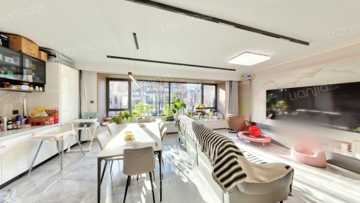 翡翠公园六期二手房实景图