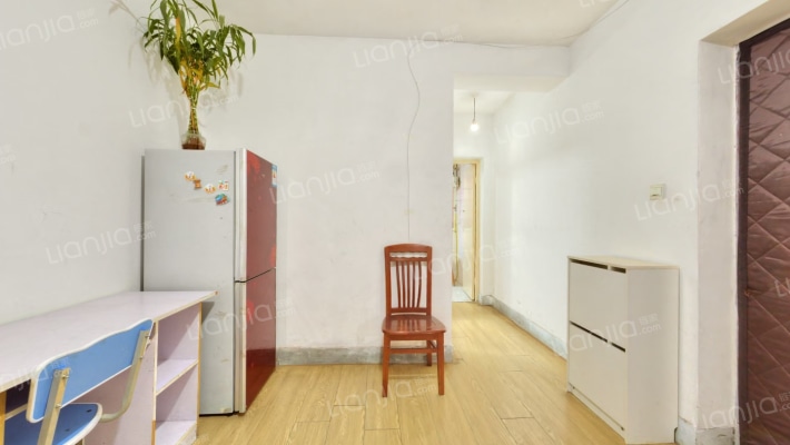 大学东路63号二手房实景图