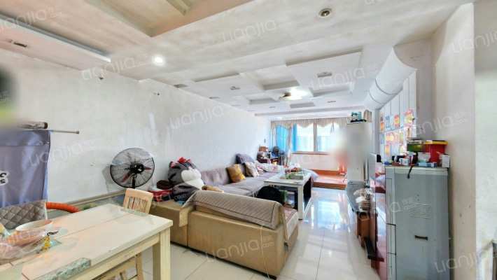 泰时花园二手房实景图