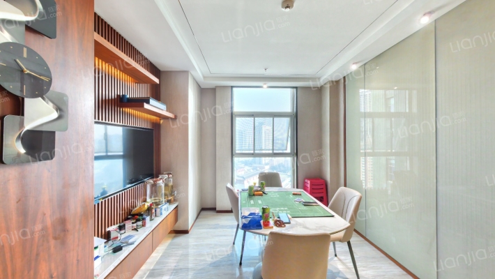 朗臣公寓二手房实景图