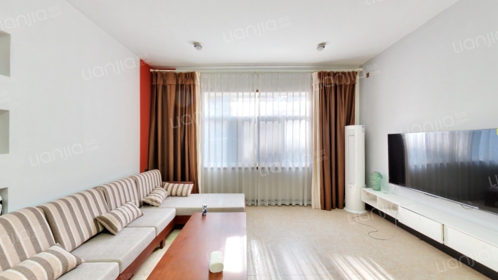 银宏小区二手房实景图