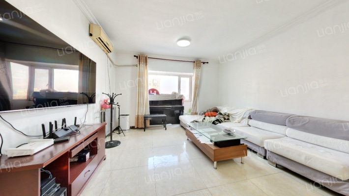 佳世苑小区二手房实景图