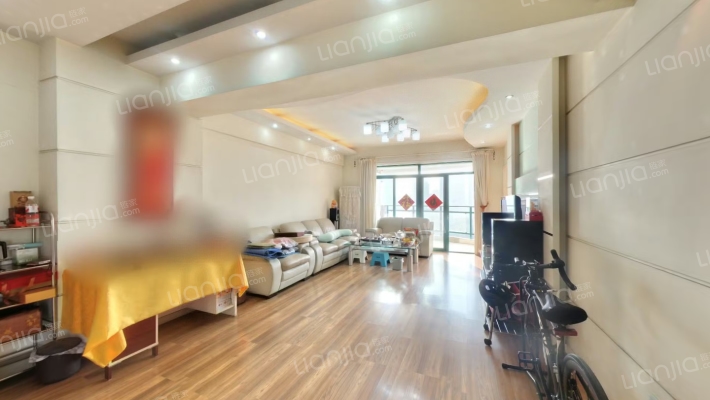 东一时区二手房实景图