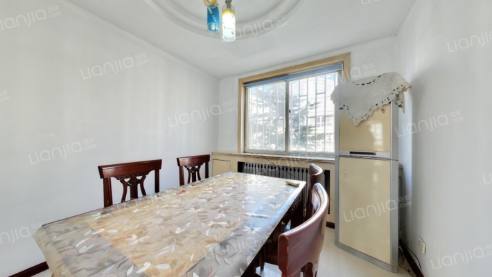 即发龙苑小区二手房实景图