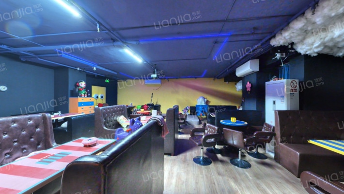 华清商务会馆二手房实景图