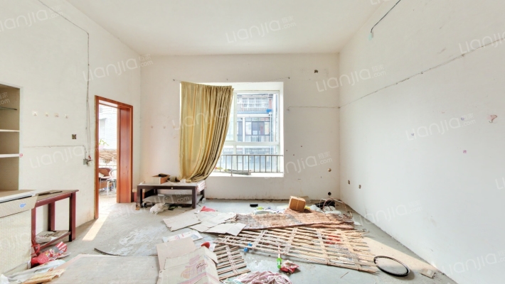 山水年华B区二手房实景图