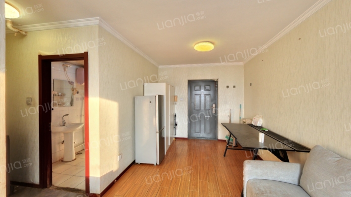 金泰丽湾悦栖山三区二手房实景图